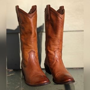 Frye Carson Boot